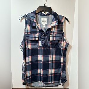 Women’s sleeveless navy and pink shirt